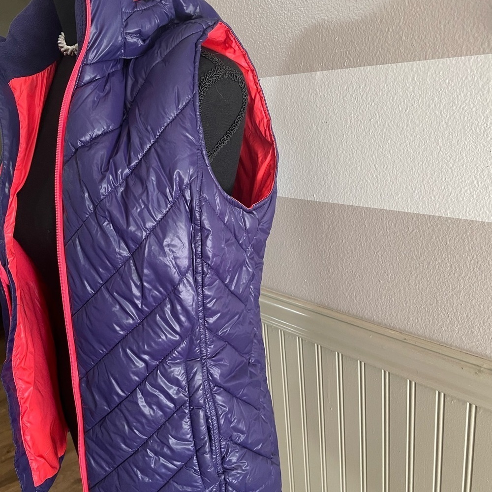 Tek Gear Red Puffer Vest - Picture 9 of 11